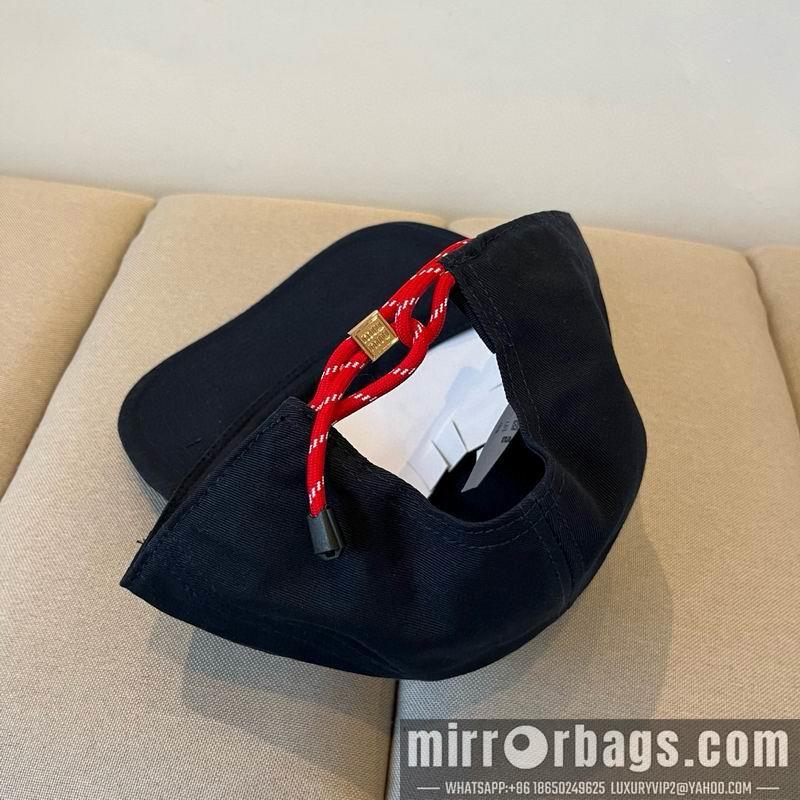 Replica Miumiu Cap dx32