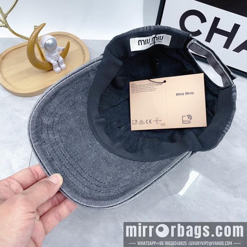 Replica Miumiu cap dx21