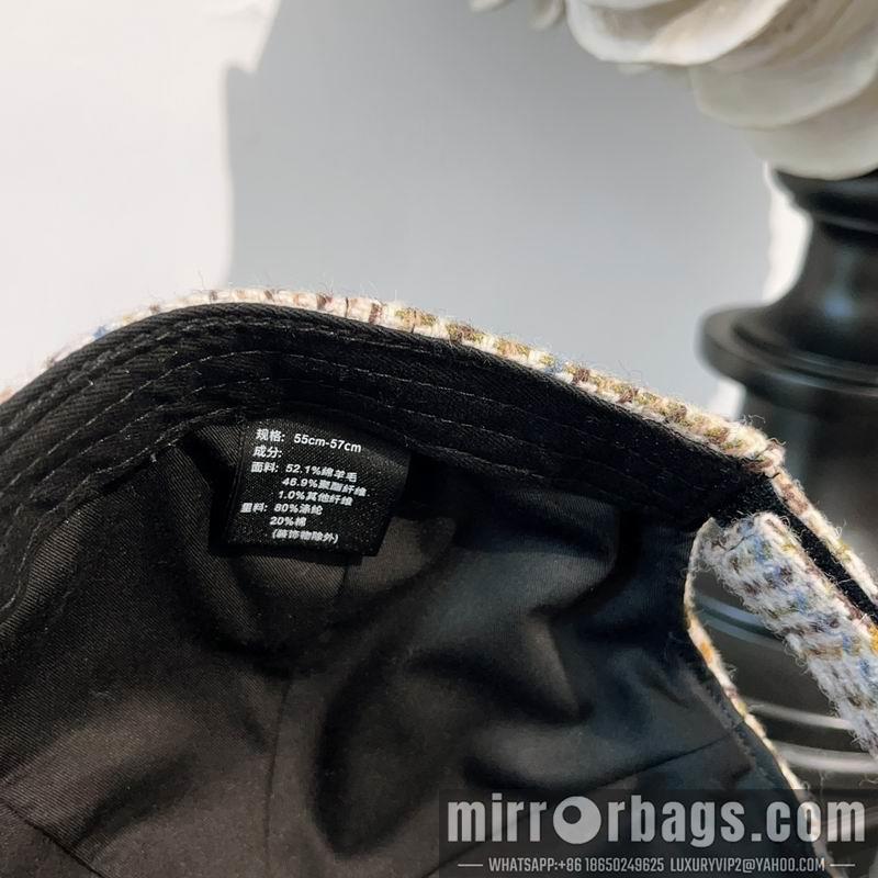 Replica Miumiu cap dx94