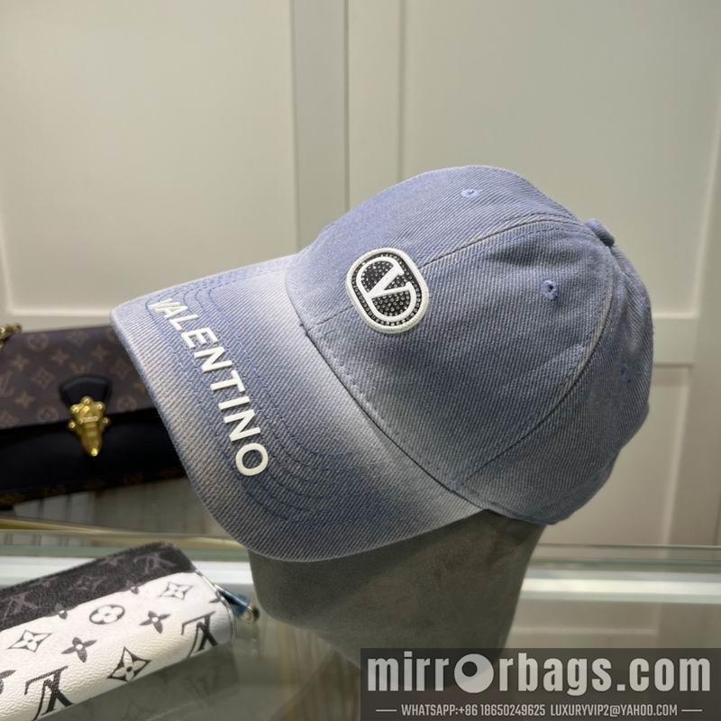 Replica Valentino Hat dx02