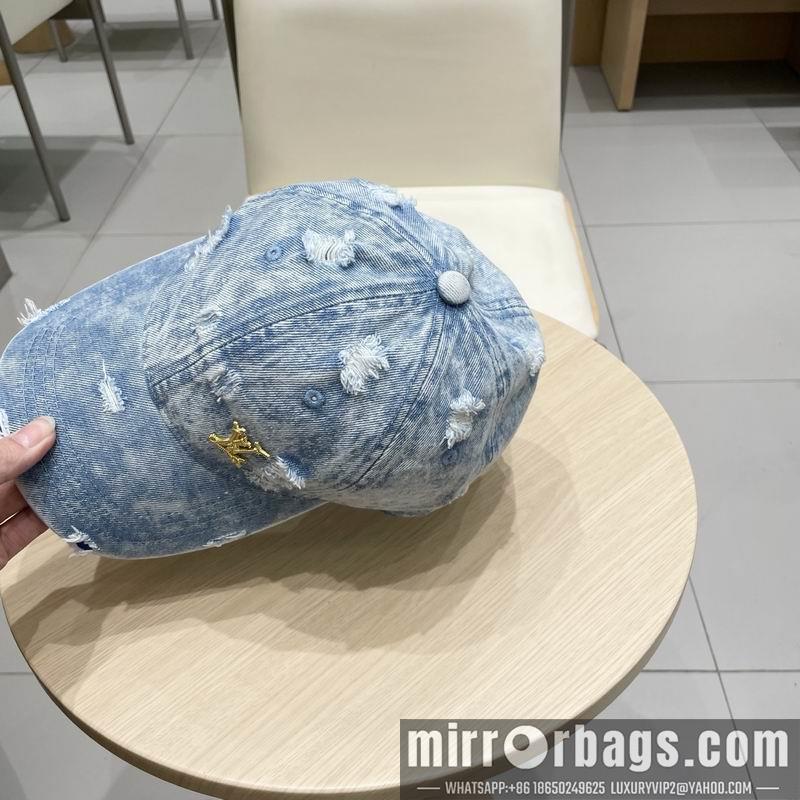 Replica LV Cap 032001