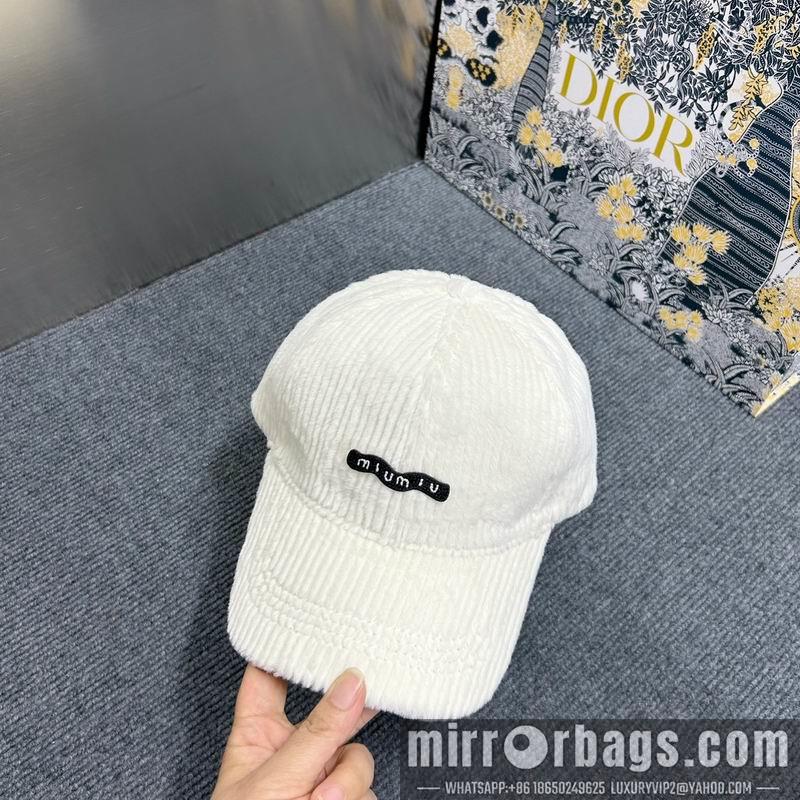 Replica Miumiu cap dx78
