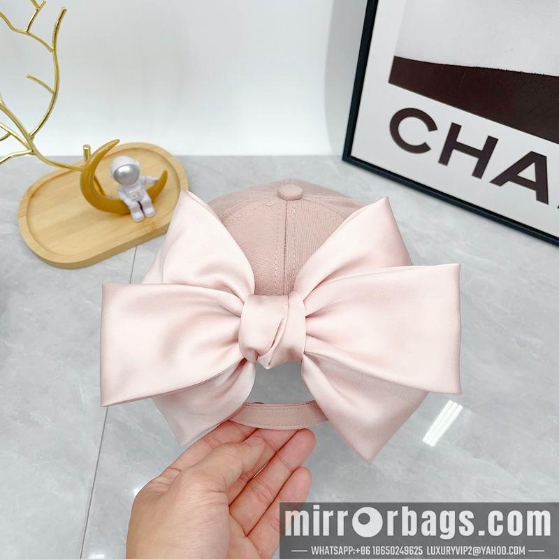 Replica Miumiu cap dx08