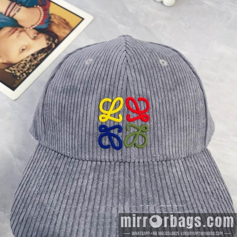 Replica Loewe cap dx15