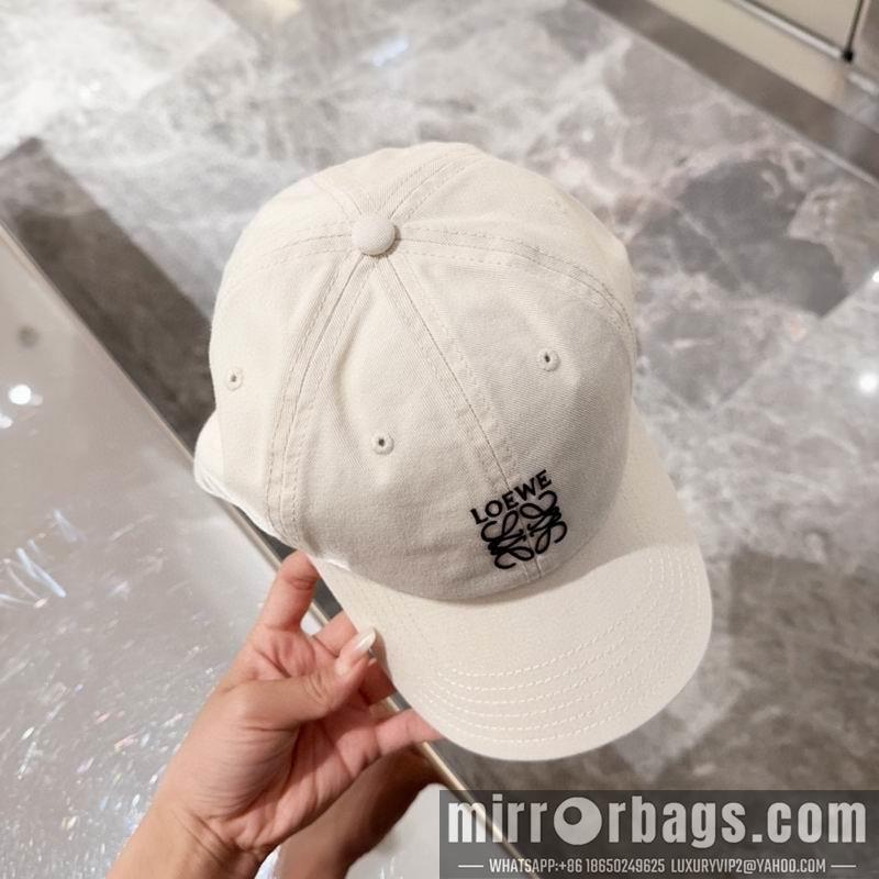 Replica Loewe cap dx56