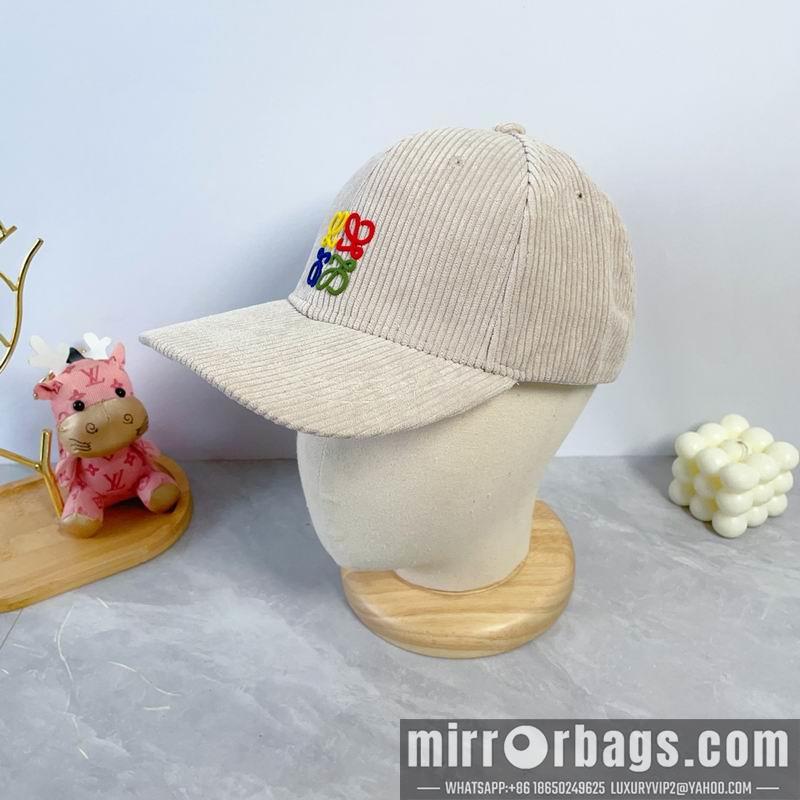 Replica Loewe cap dx15