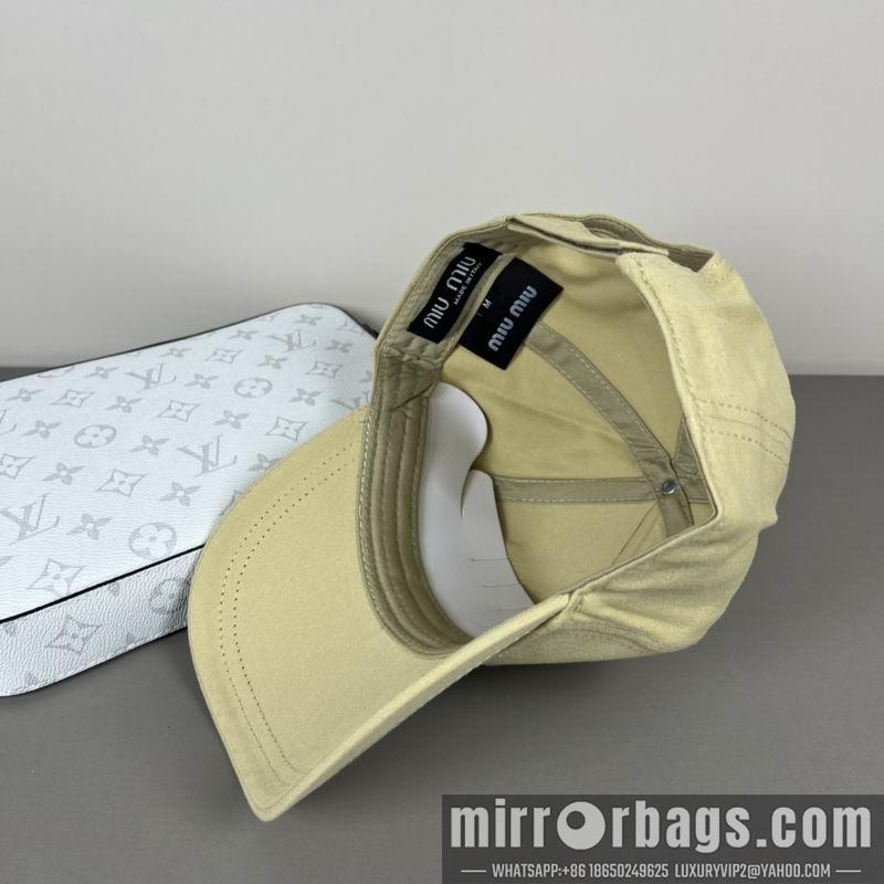 Replica Miumiu cap dx11