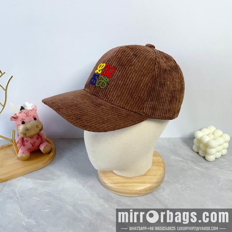 Replica Loewe cap dx15
