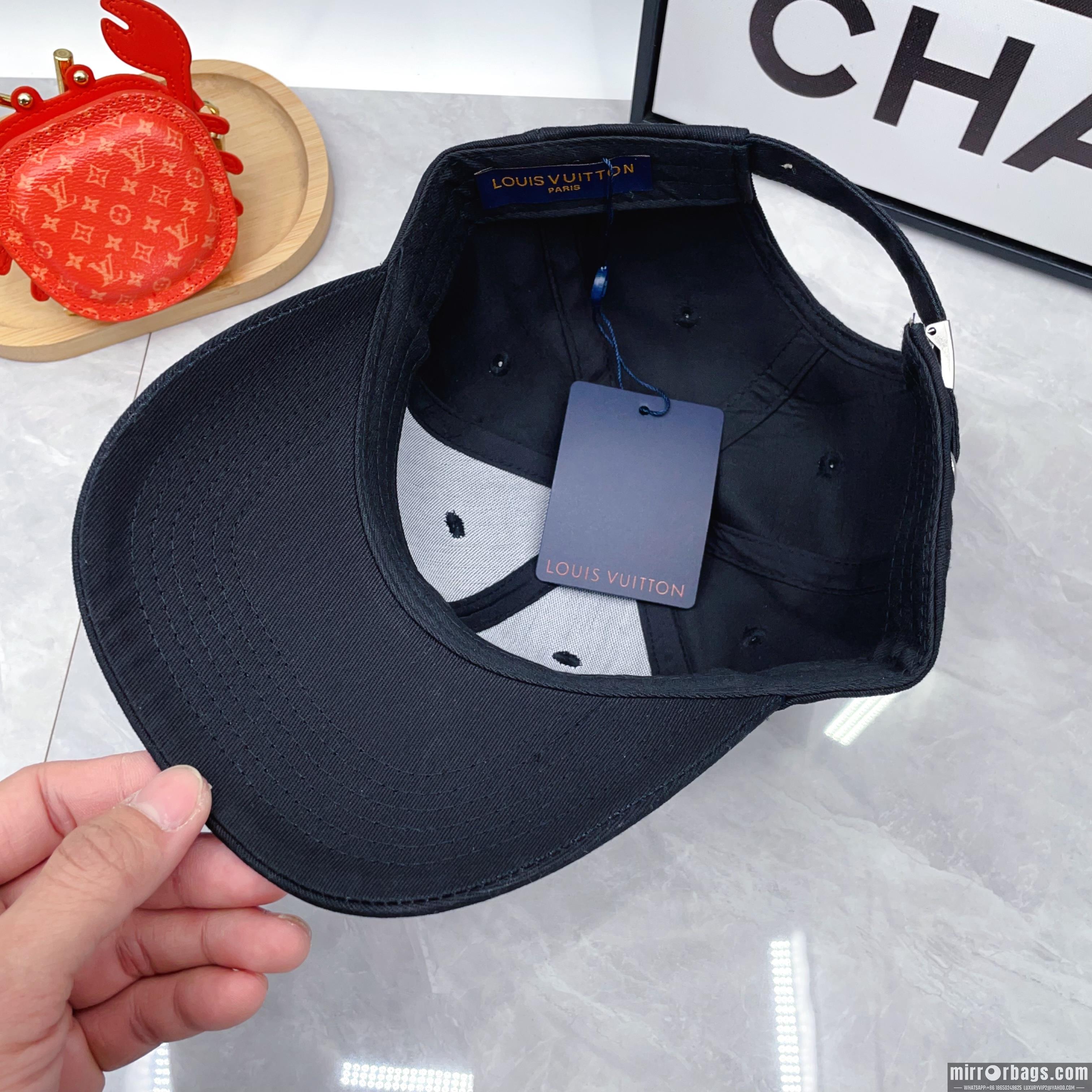 Replica LV Hat dx04