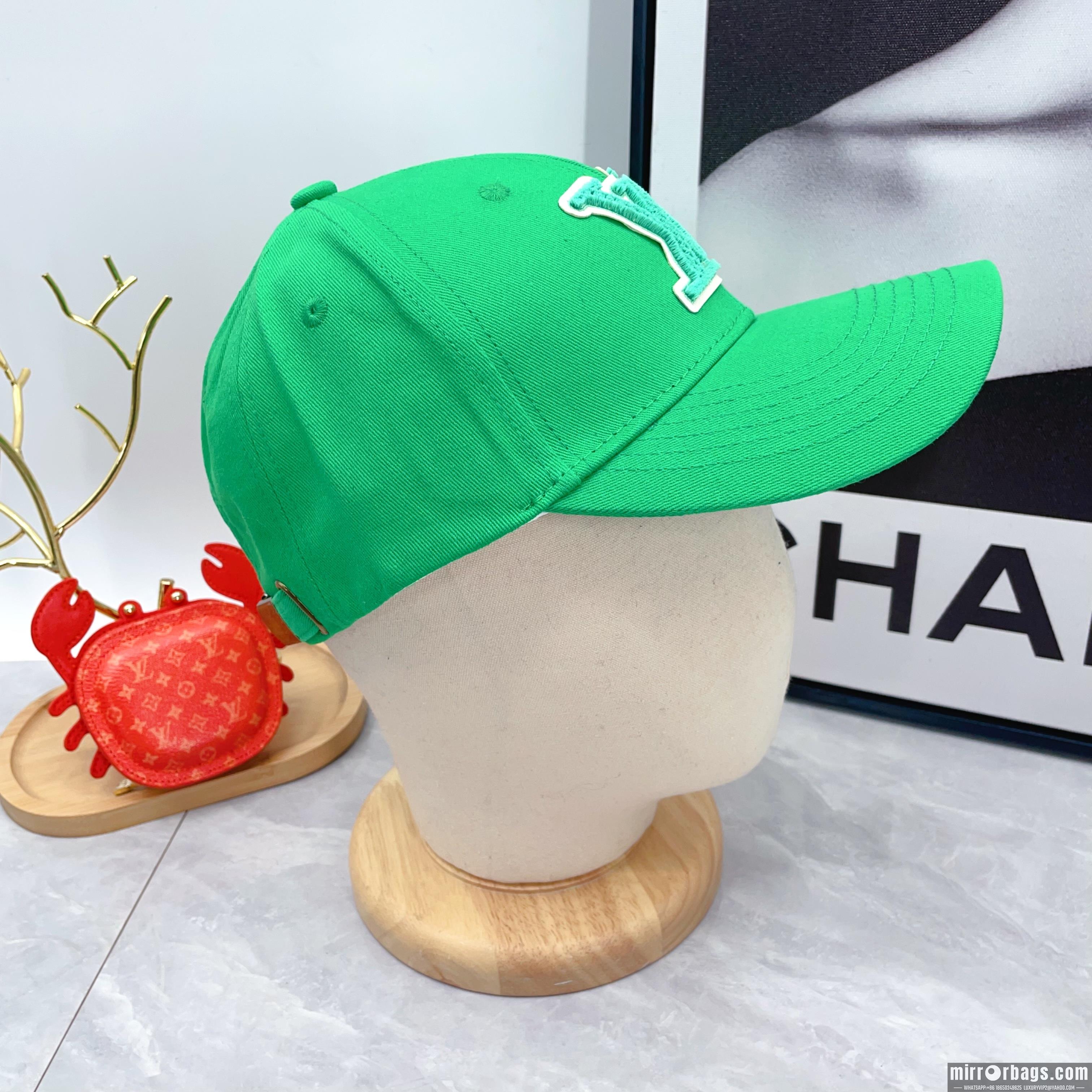 Replica LV Hat dx04