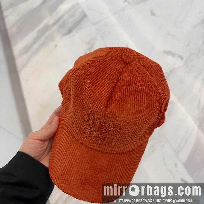 Replica Miumiu Cap dx37