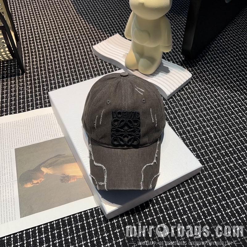 Replica Loewe cap dx08