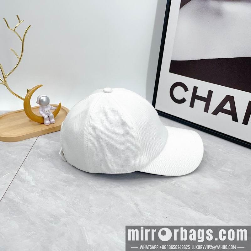 Replica Chanel cap dx39