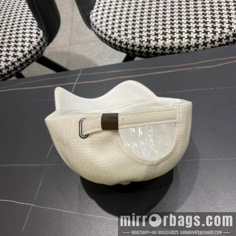Replica LV cap 010701