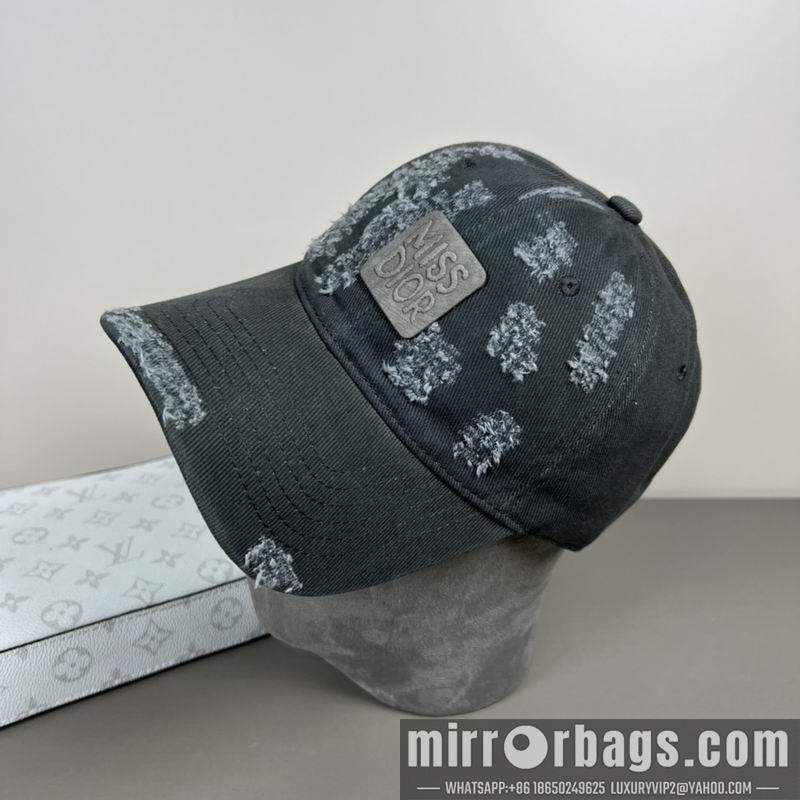 Replica Dior cap dx07