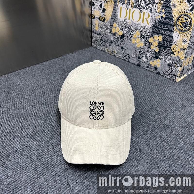 Replica Loewe cap dx31