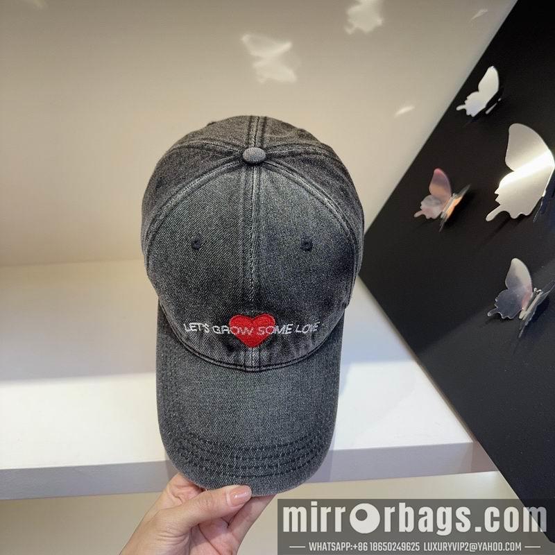 Replica Other cap 092703