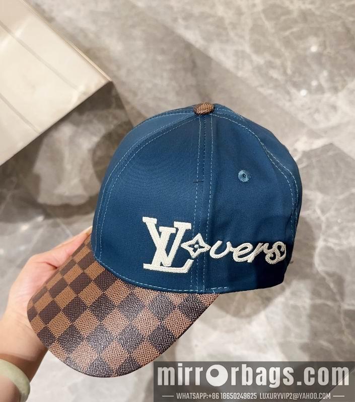 Replica LV cap 071303