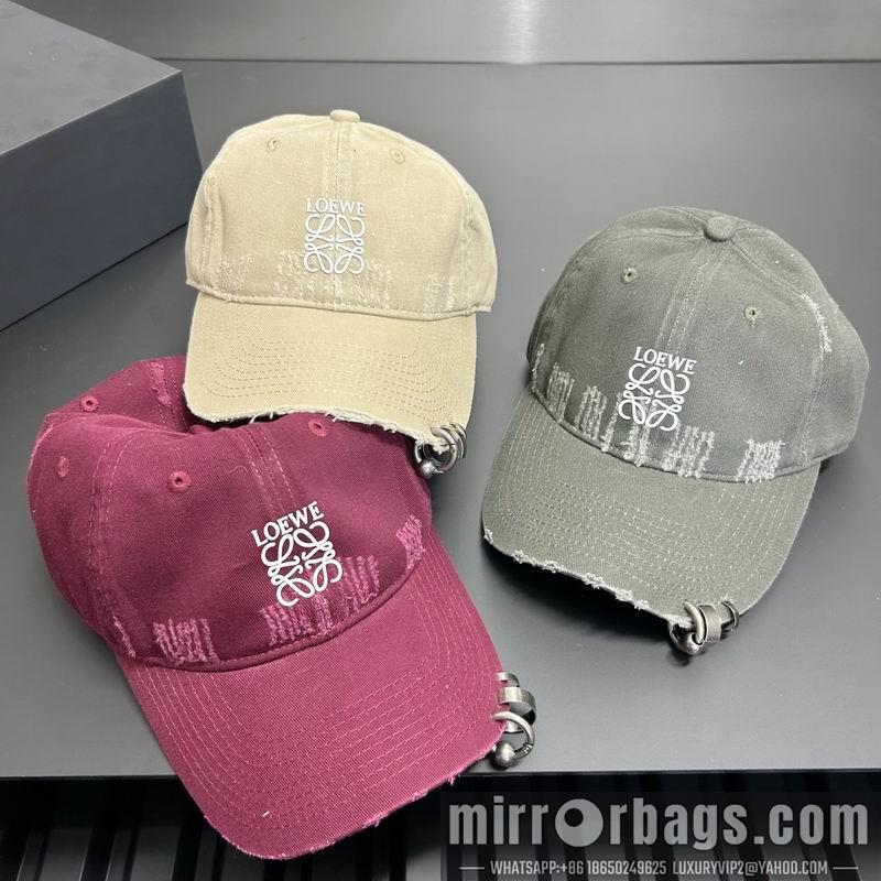Replica Loewe cap dx41