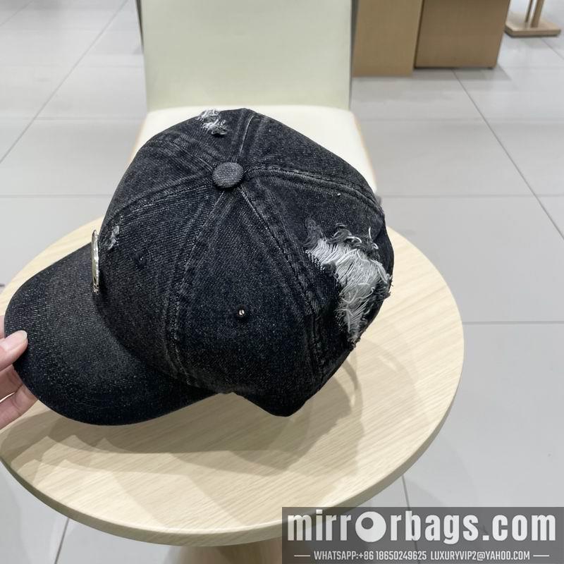 Replica Other Hat 041404