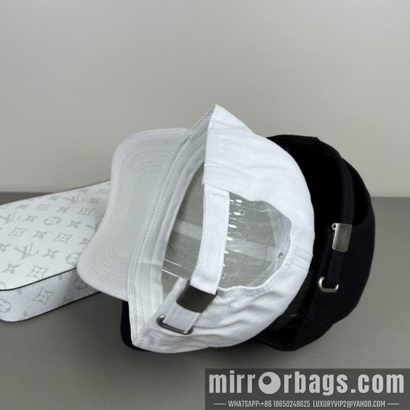 Replica Miumiu cap dx20