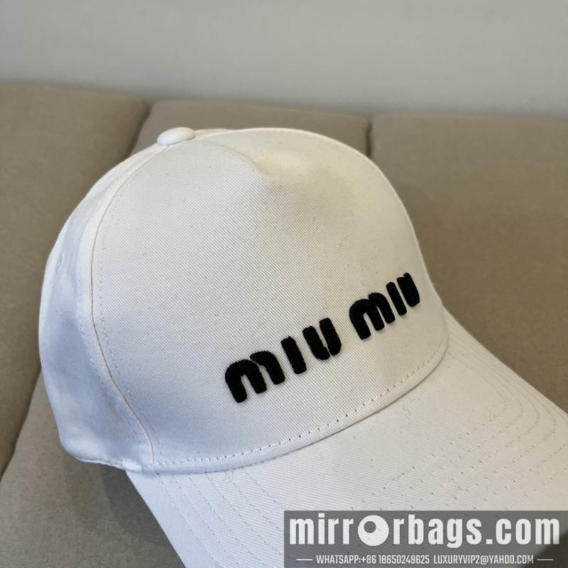 Replica Miumiu cap dx18