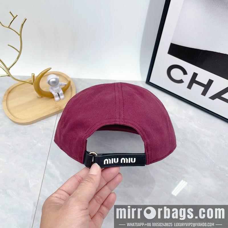 Replica Miumiu cap dx07