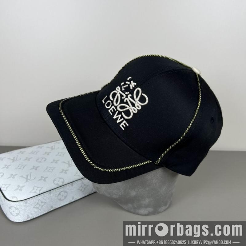 Replica Loewe cap dx47