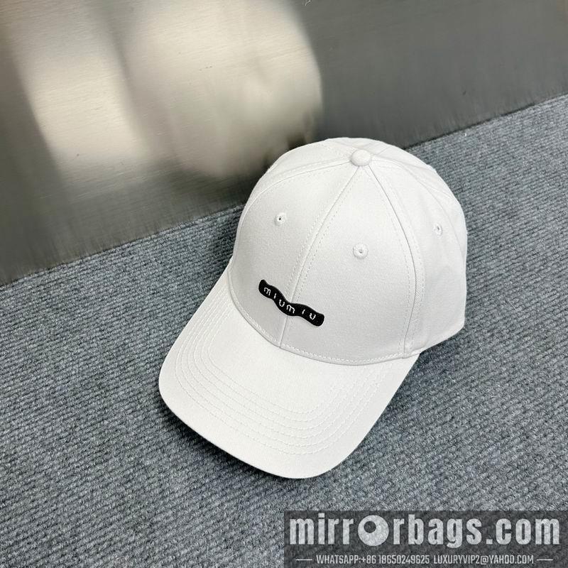 Replica Miumiu cap dx76