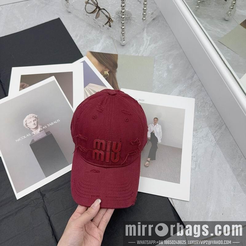 Replica Miumiu cap hm06