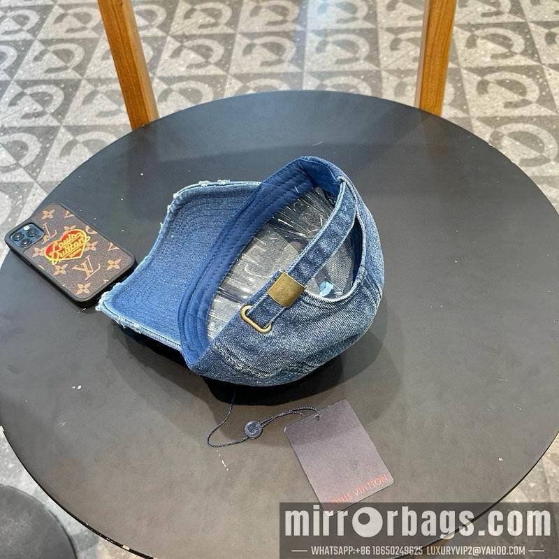 Replica LV  cap 072302