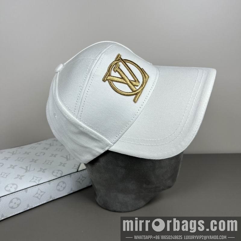 Replica LV cap dx44