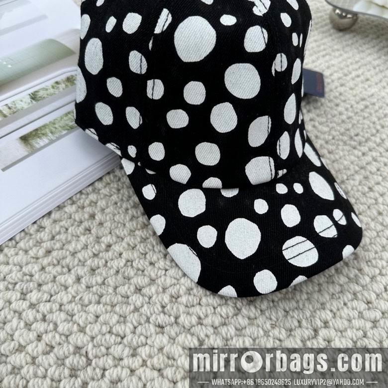 Replica LV Cap dxn22