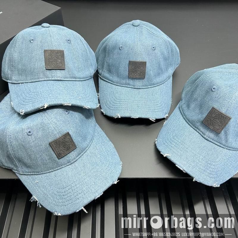 Replica Loewe cap dx38