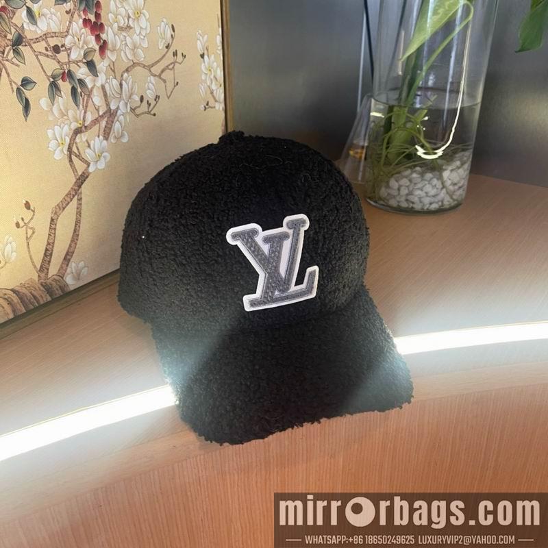 Replica LV cap 010601