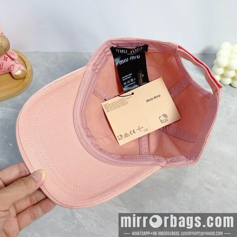 Replica Miumiu cap dx64