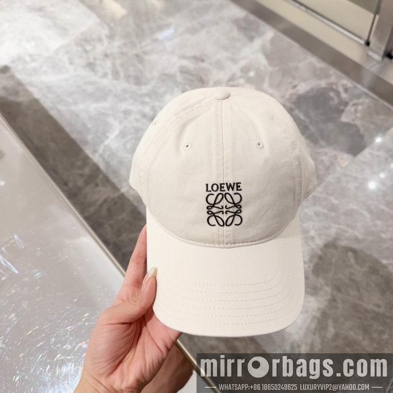 Replica Loewe cap dx56