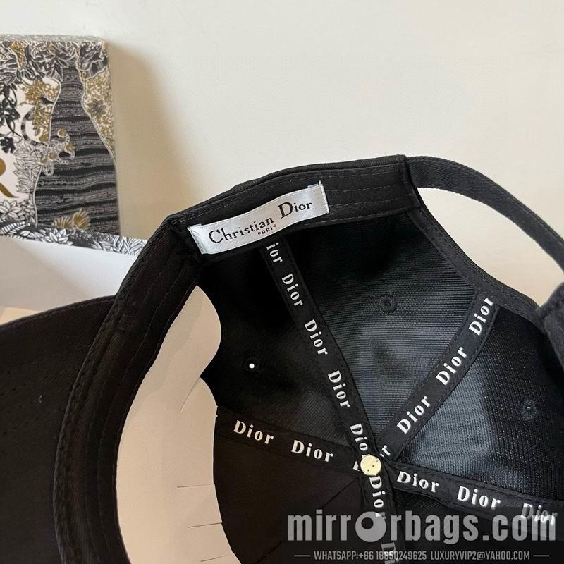 Replica Dior Hat dx18
