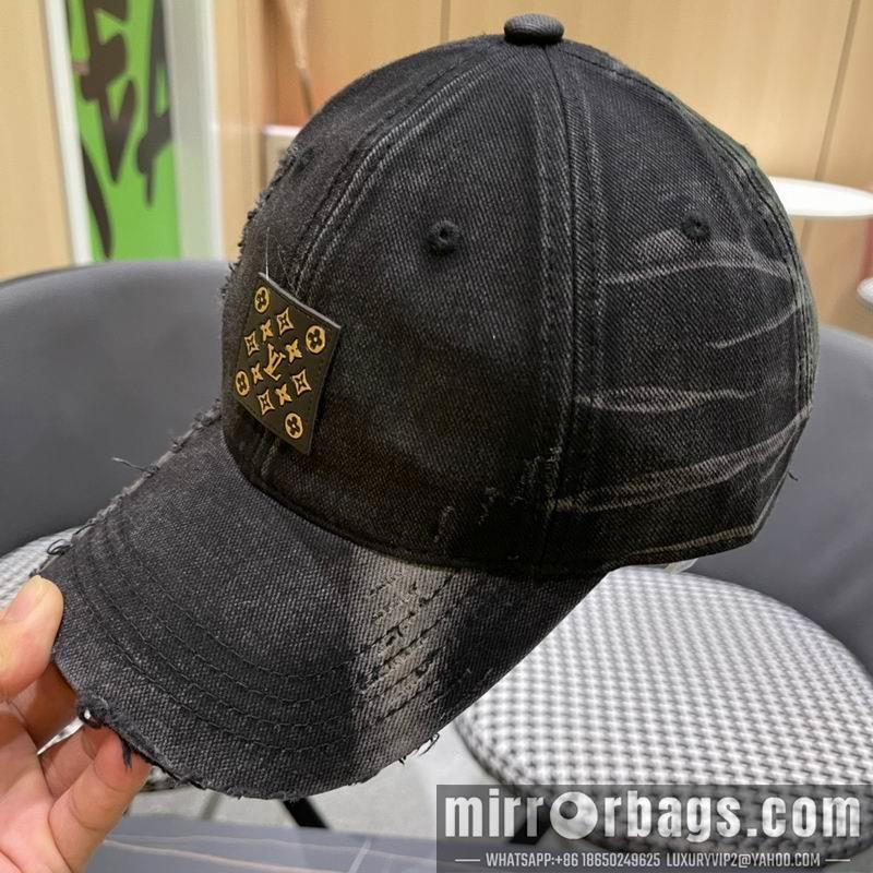 Replica LV cap 092701