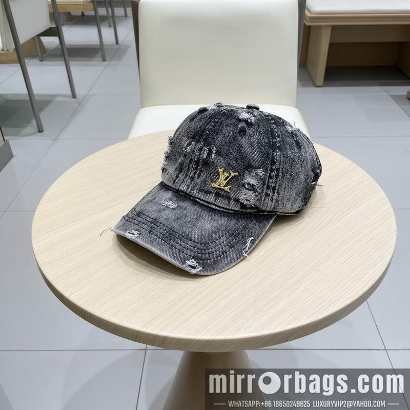 Replica LV Cap 032001