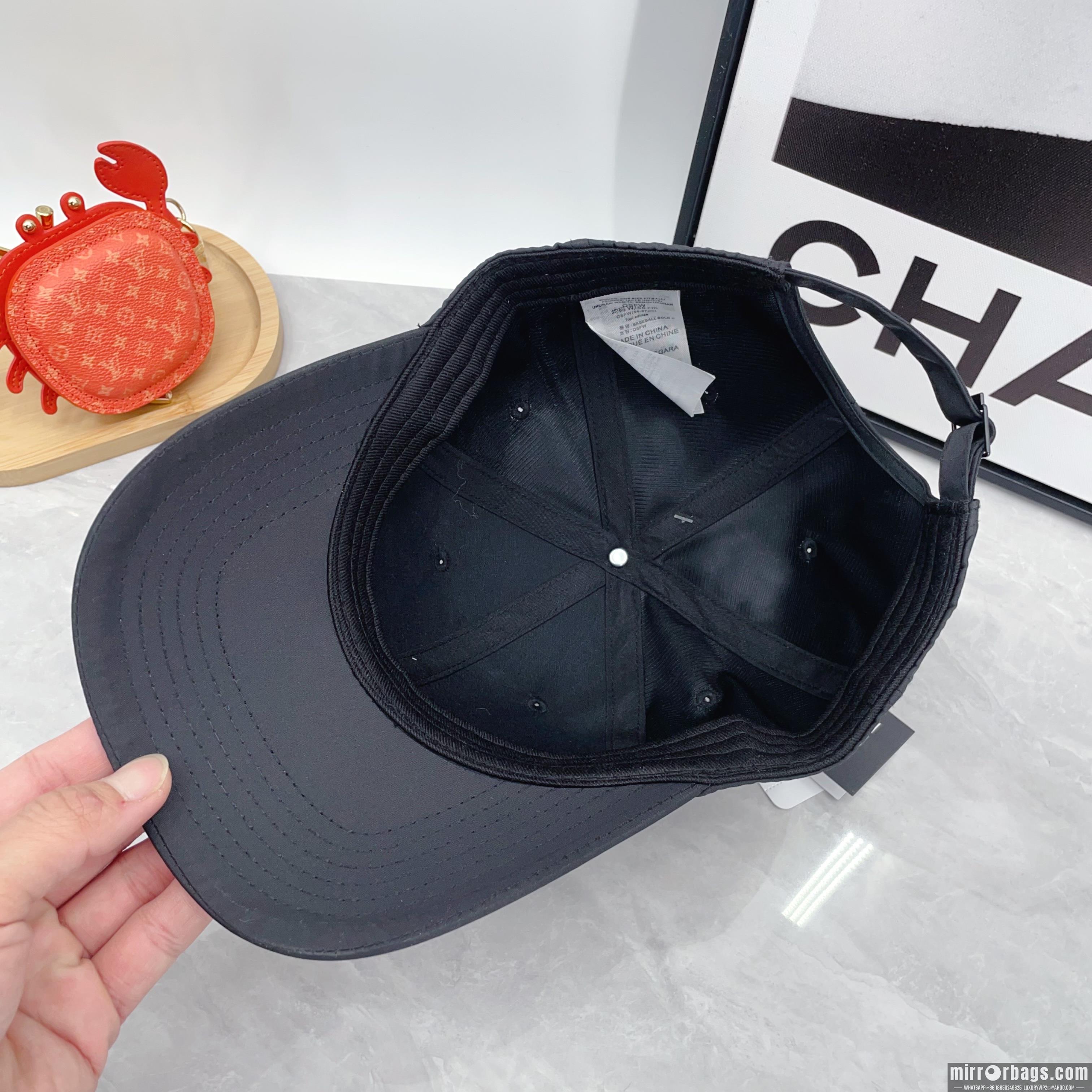 Replica Adidas cap dx03