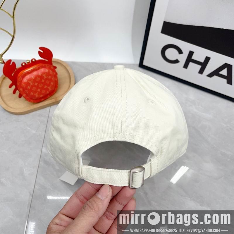 Replica YSL cap dx32