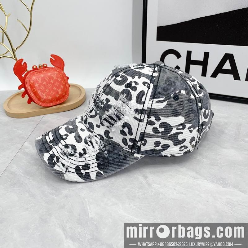 Replica MM6 cap dx27