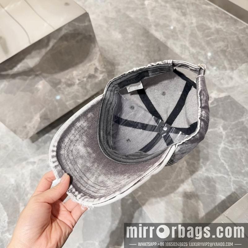 Replica Prada Hat dx11