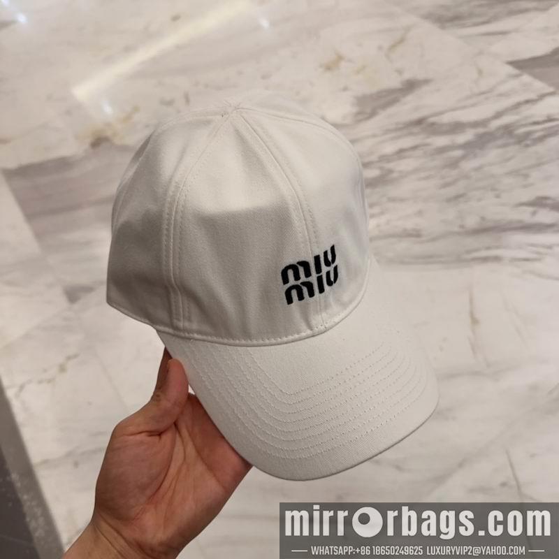 Replica Miumiu Cap dx35