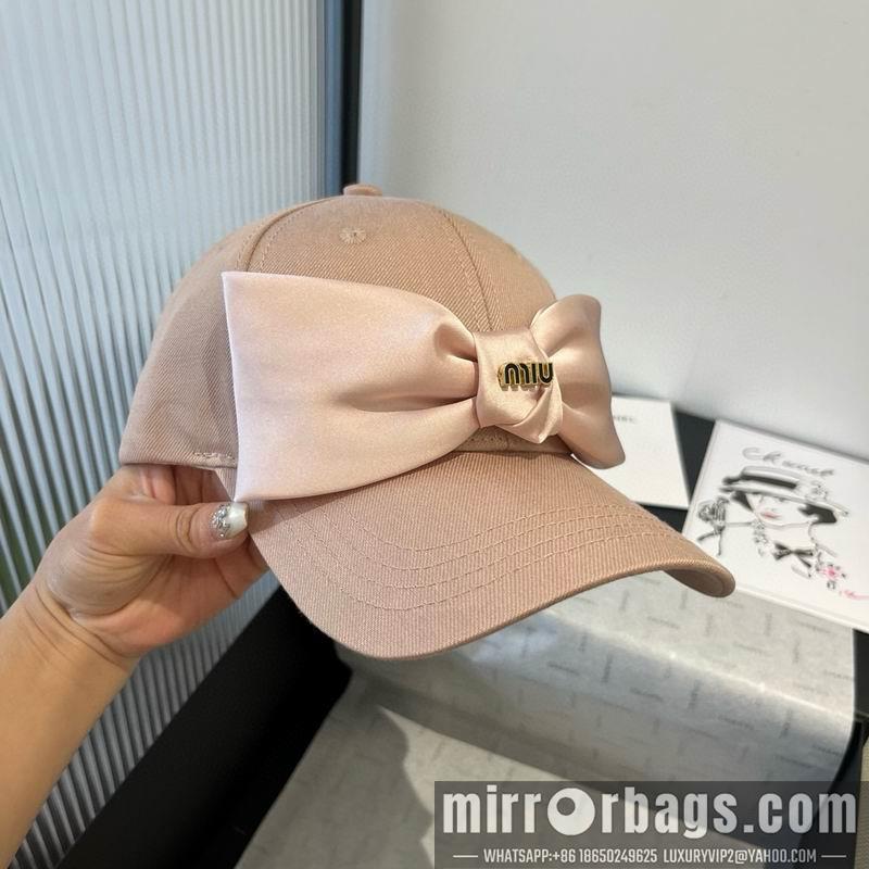 Replica Miumiu cap dx05