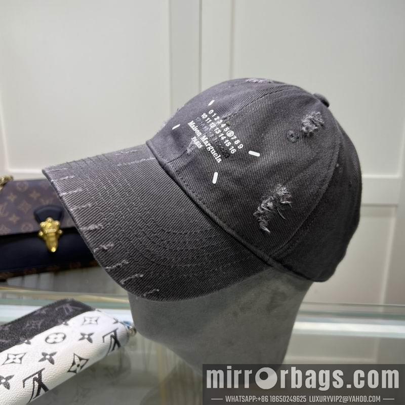 Replica Other cap dx01