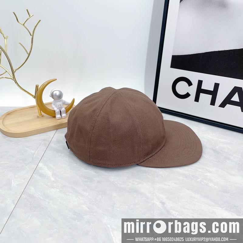Replica Miumiu cap dx07