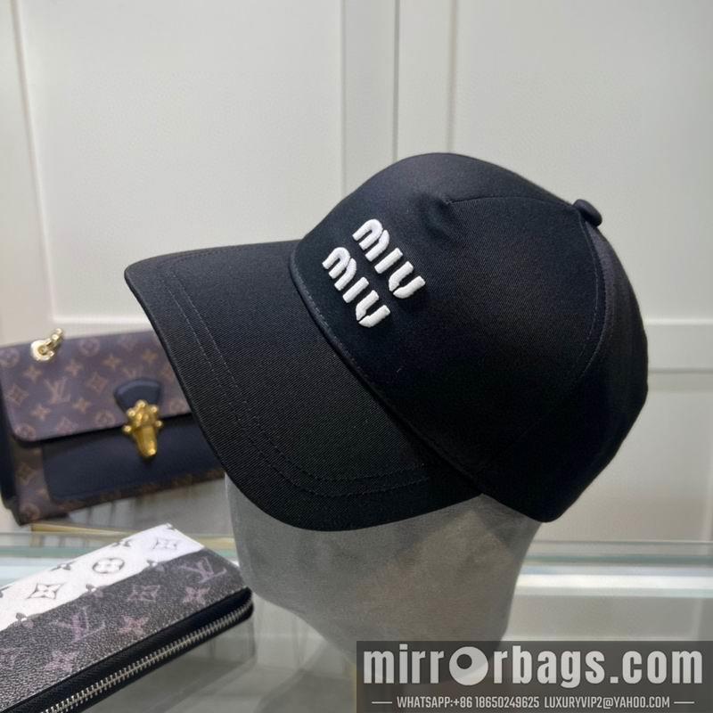 Replica Miumiu cap dx49