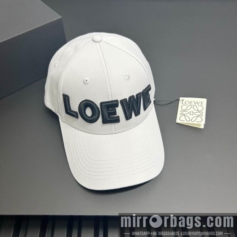 Replica Loewe cap dx39